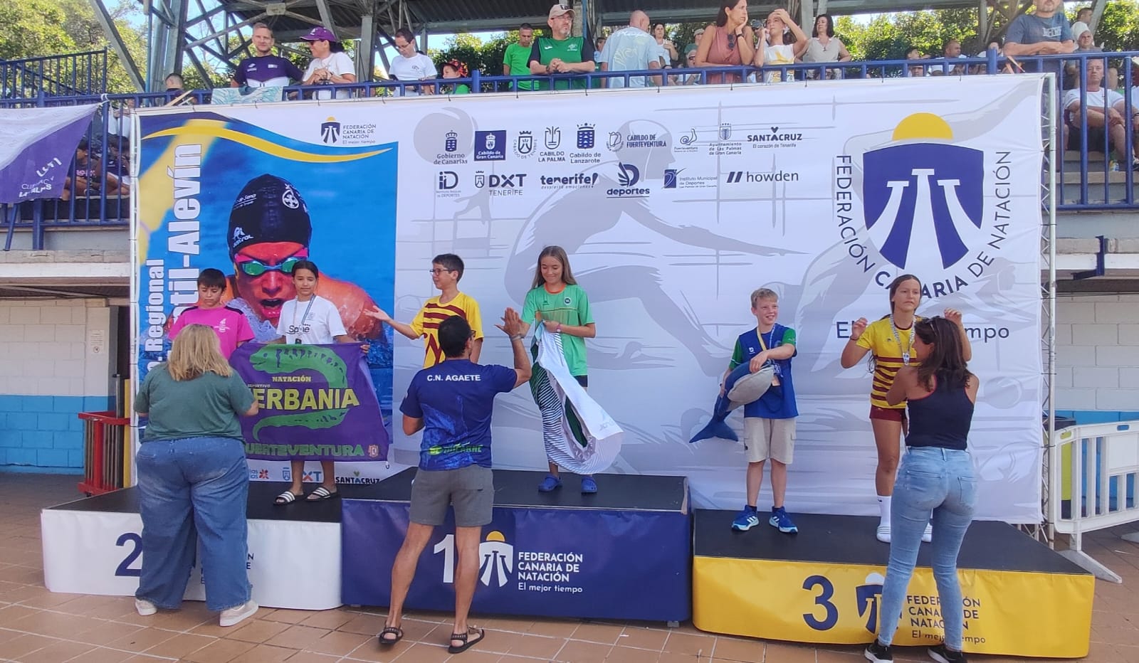 Podio 200m Mariposa